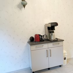 Seminarhaus Zahra Deilami Foto der Raumlichkeiten